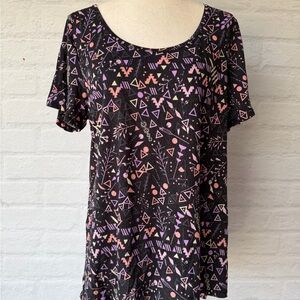 ✨NWT✨ LuLaRoe Classic T XL Geometric